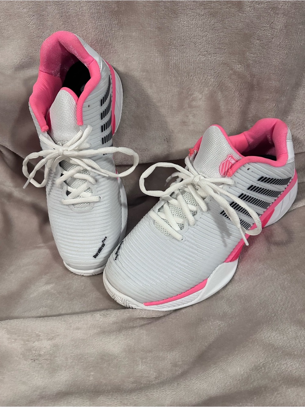 K-Swiss White and Pink Women's Athletic Sneakers